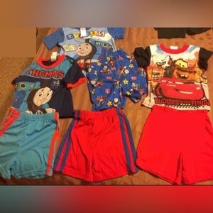 2t pajama lot - 7 Pc gently used 3 sets with extra short bottoms